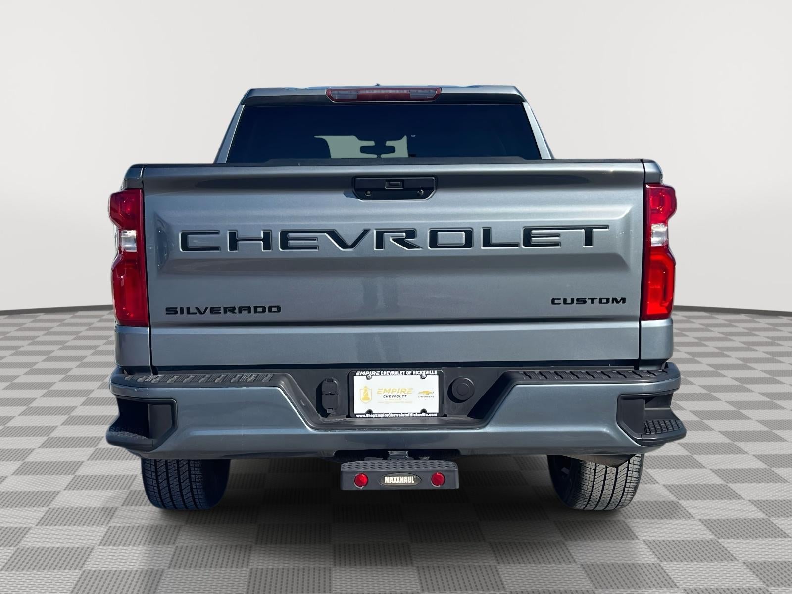 2020 Chevrolet Silverado 1500 2WD Crew Cab Short Bed Custom
