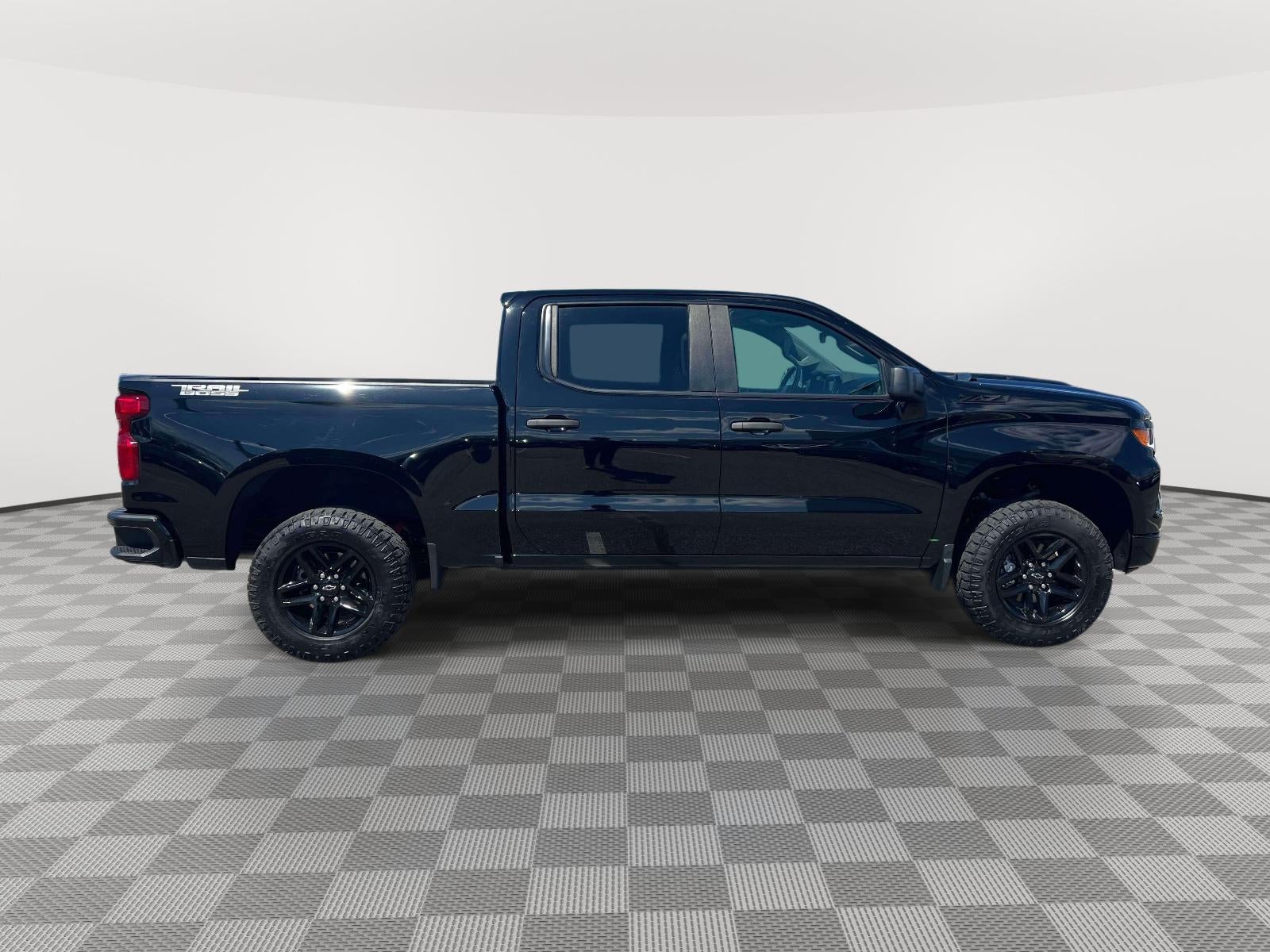 2023 Chevrolet Silverado 1500 4WD Crew Cab Short Bed Custom Trail Boss