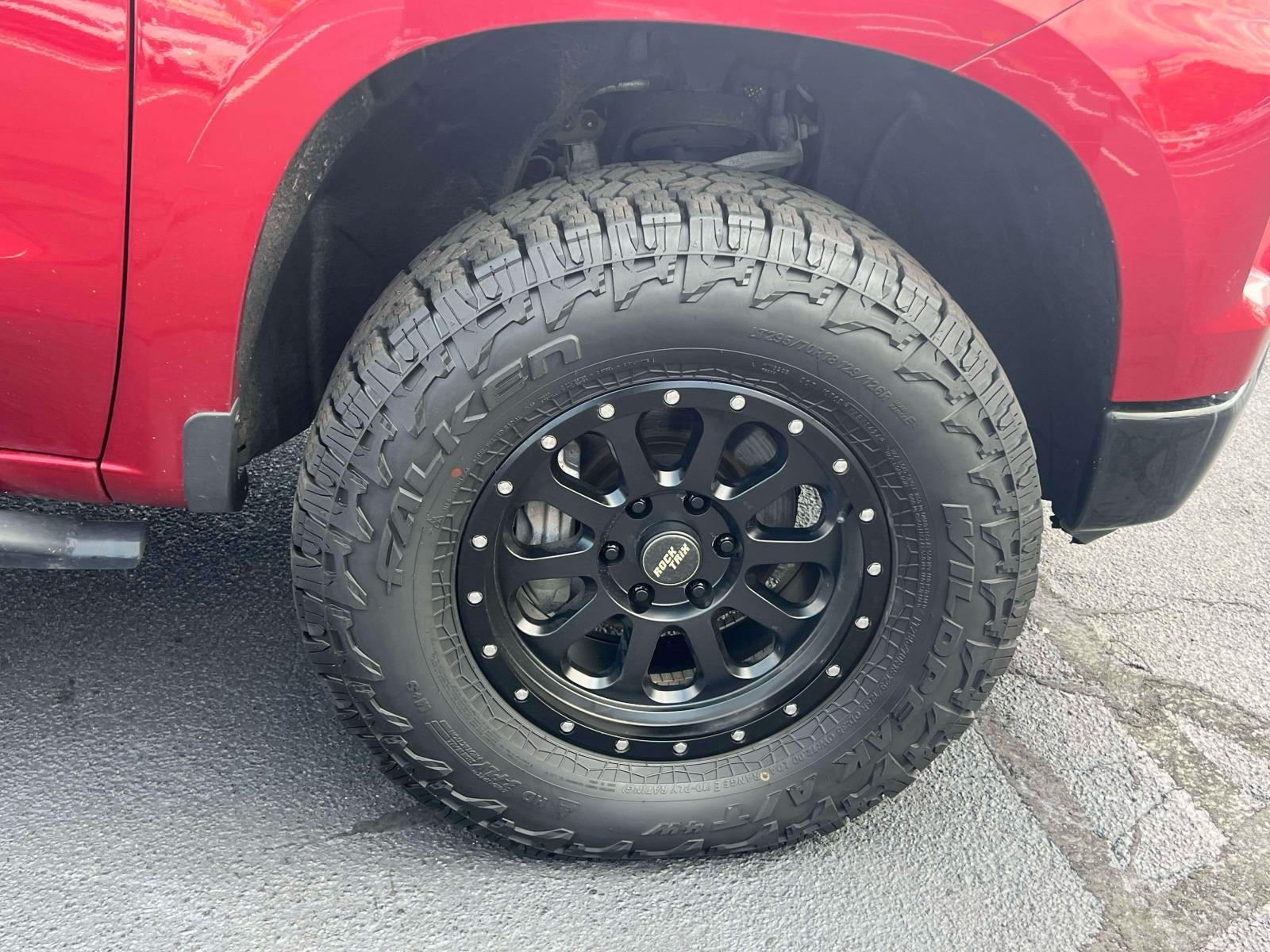 2023 Chevrolet Silverado 1500 4WD Crew Cab Standard Bed LT Trail Boss