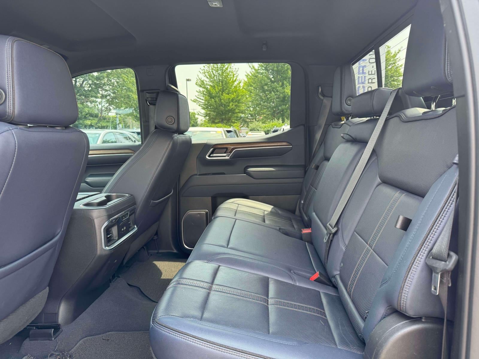 2022 Chevrolet Silverado 1500 4WD Crew Cab Short Bed High Country