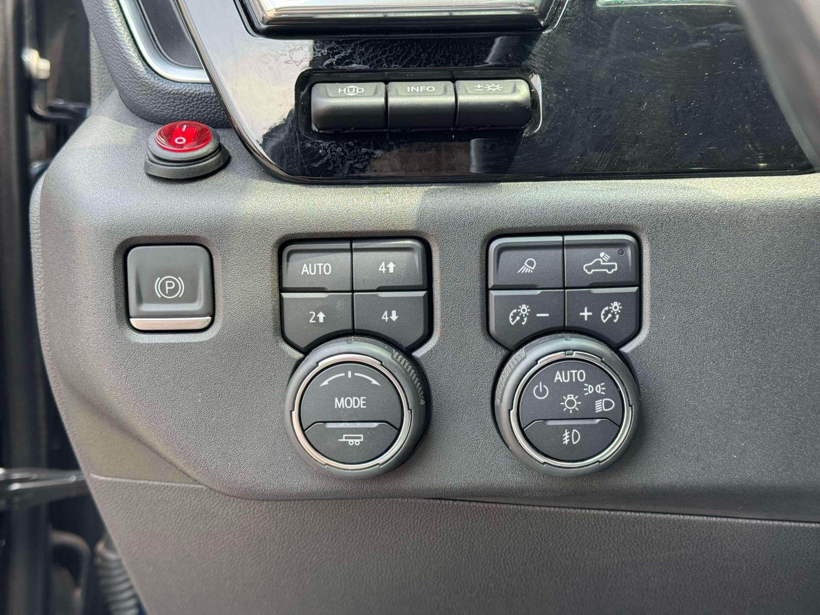 2022 Chevrolet Silverado 1500 4WD Crew Cab Short Bed High Country