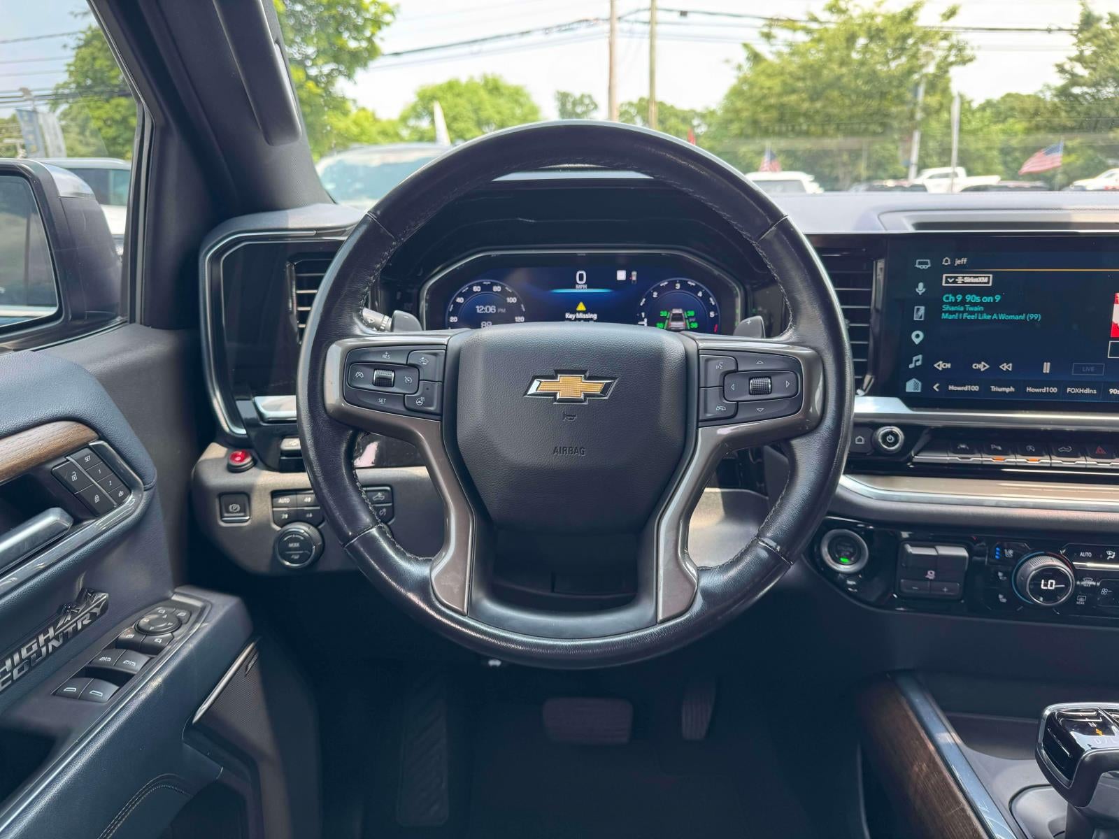 2022 Chevrolet Silverado 1500 4WD Crew Cab Short Bed High Country