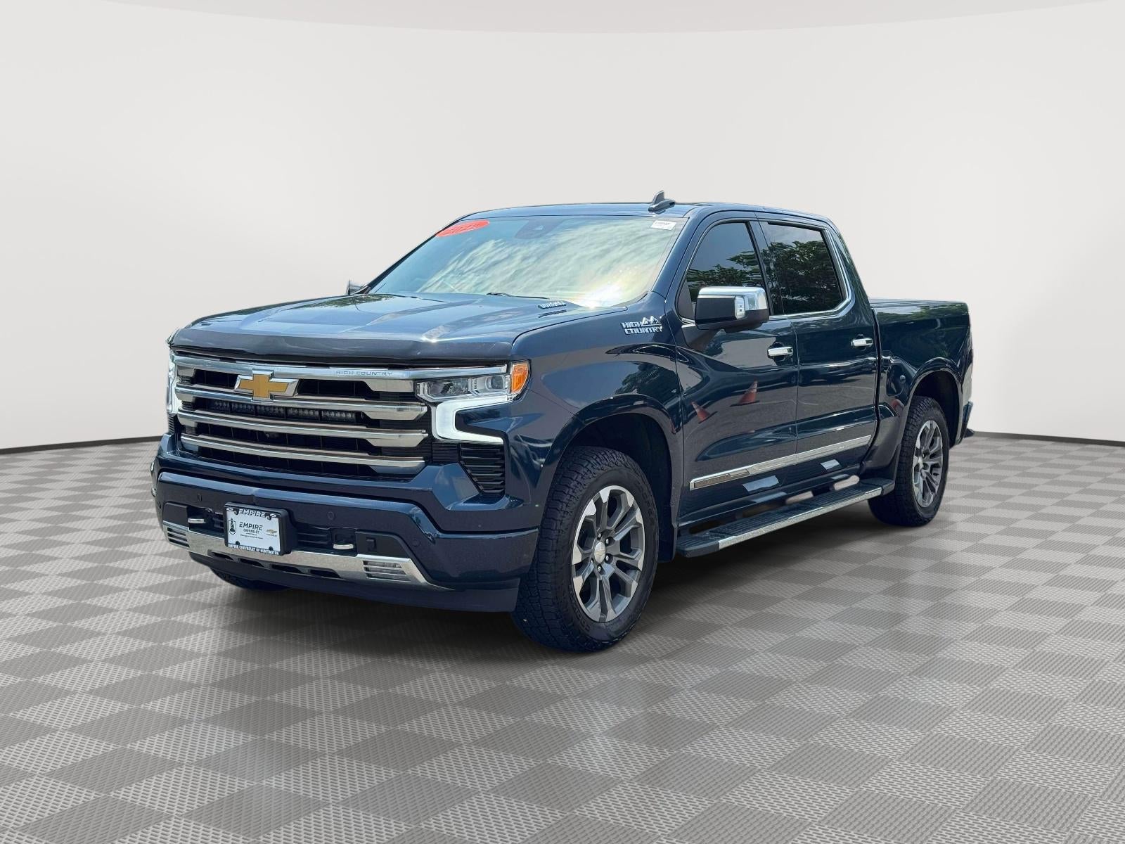 2022 Chevrolet Silverado 1500 4WD Crew Cab Short Bed High Country