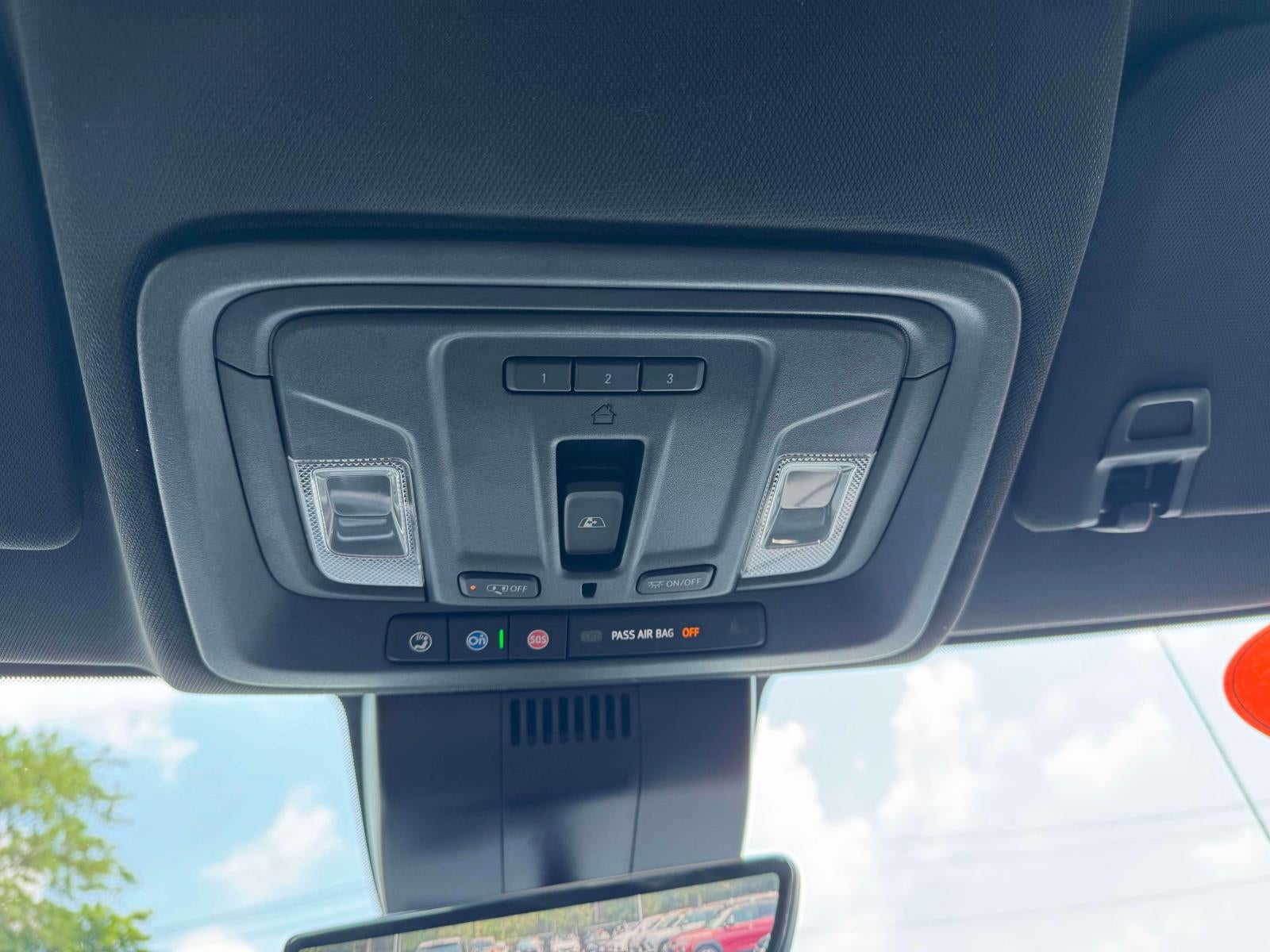 2022 Chevrolet Silverado 1500 4WD Crew Cab Short Bed High Country