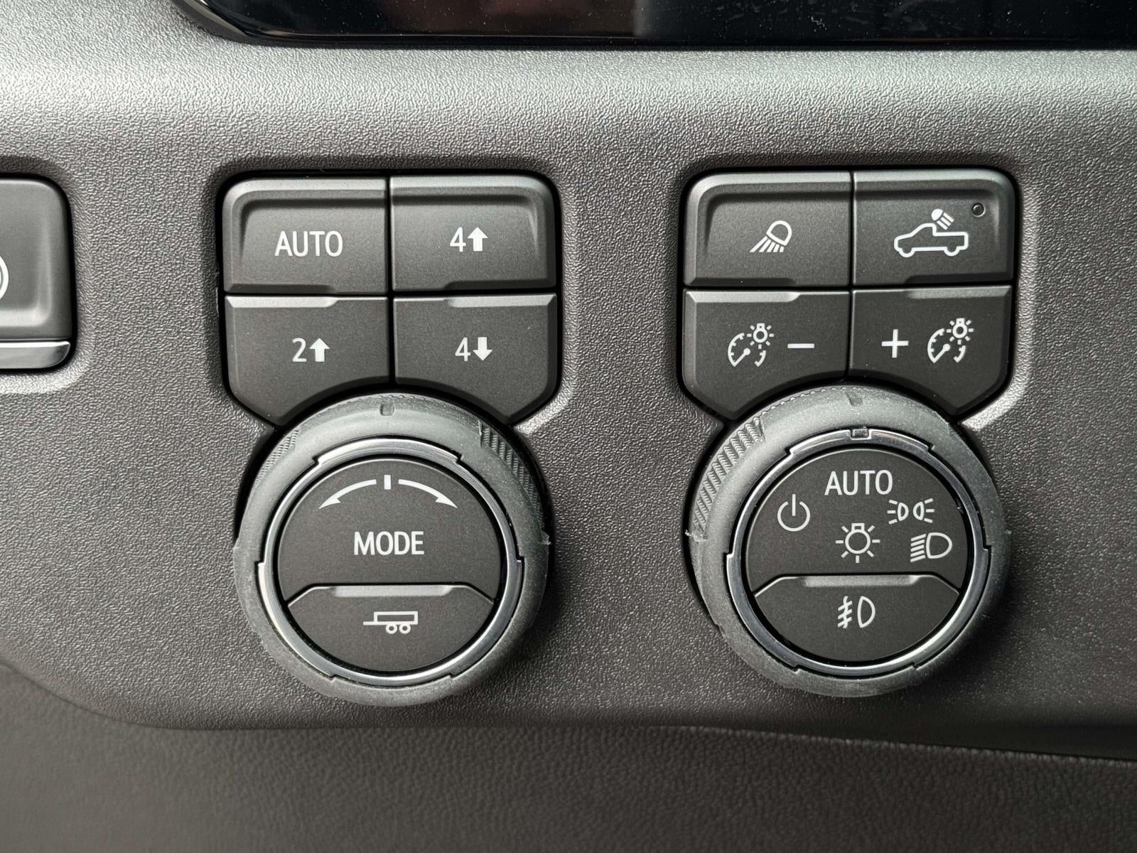 2026 Chevrolet Silverado 1500 4WD Crew Cab Short Bed RST