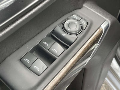 2022 Chevrolet Silverado 1500 LTD 4WD Crew Cab Short Bed LT