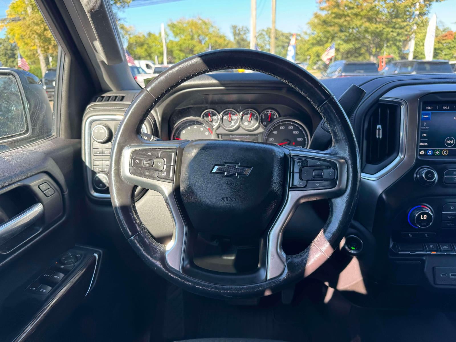 2021 Chevrolet Silverado 1500 4WD Crew Cab Short Bed RST