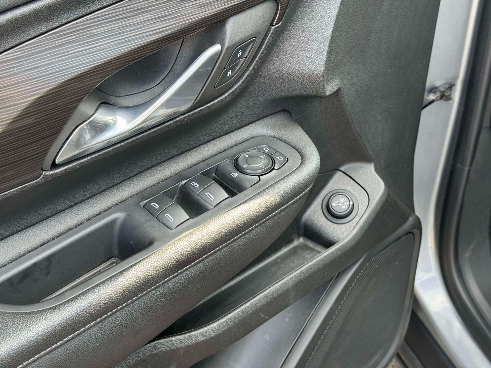 2023 GMC Terrain AWD SLE