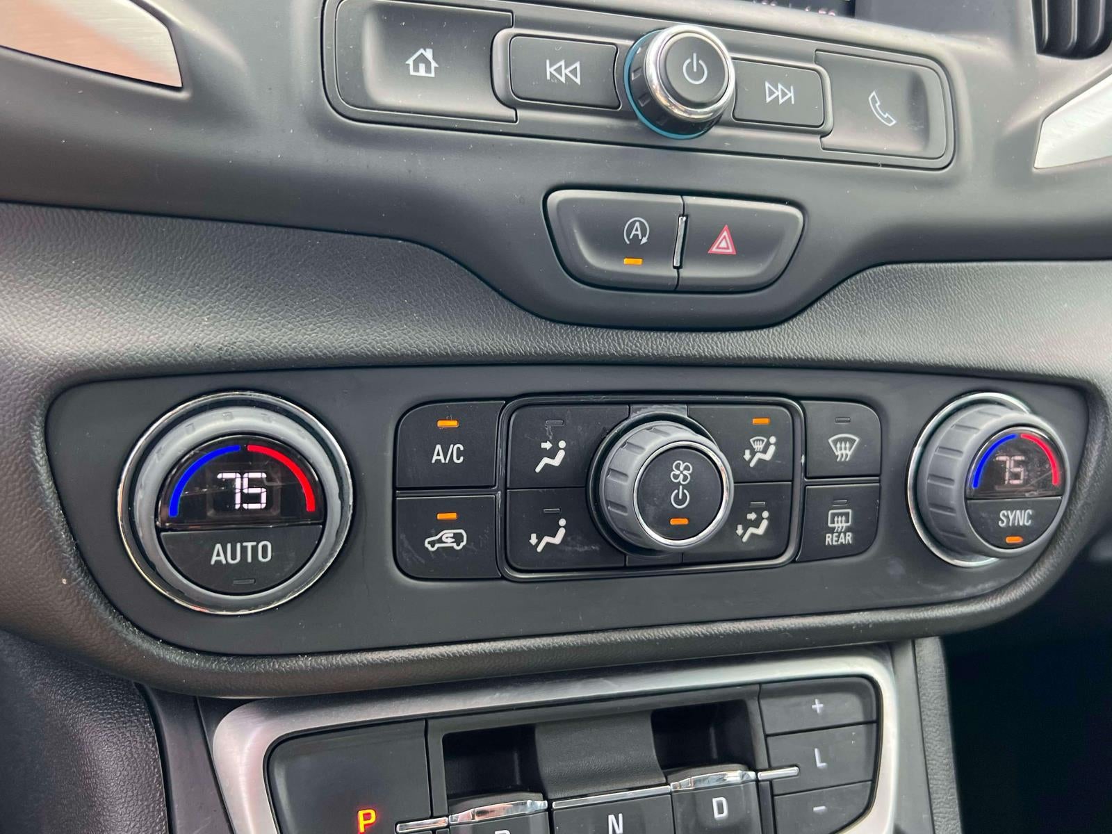 2023 GMC Terrain AWD SLE
