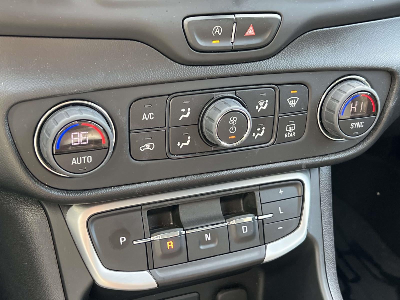 2022 GMC Terrain AWD SLE