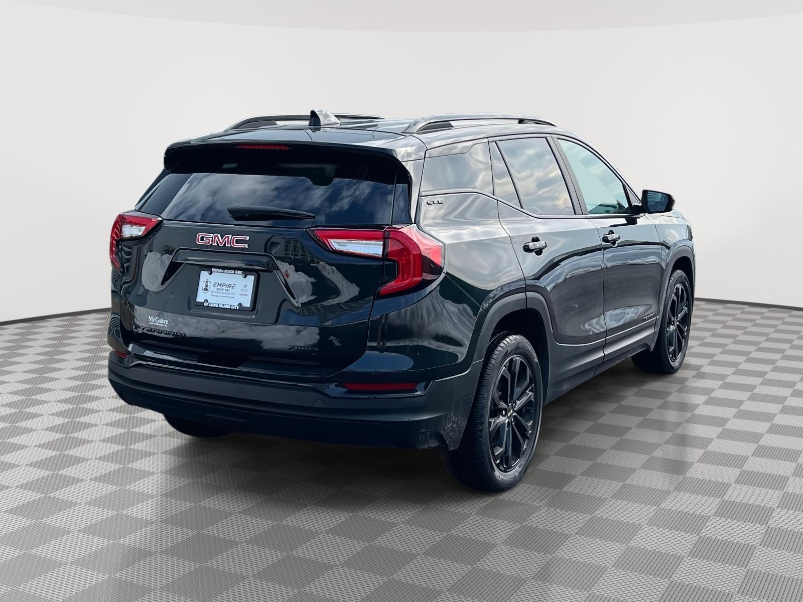 2022 GMC Terrain AWD SLE