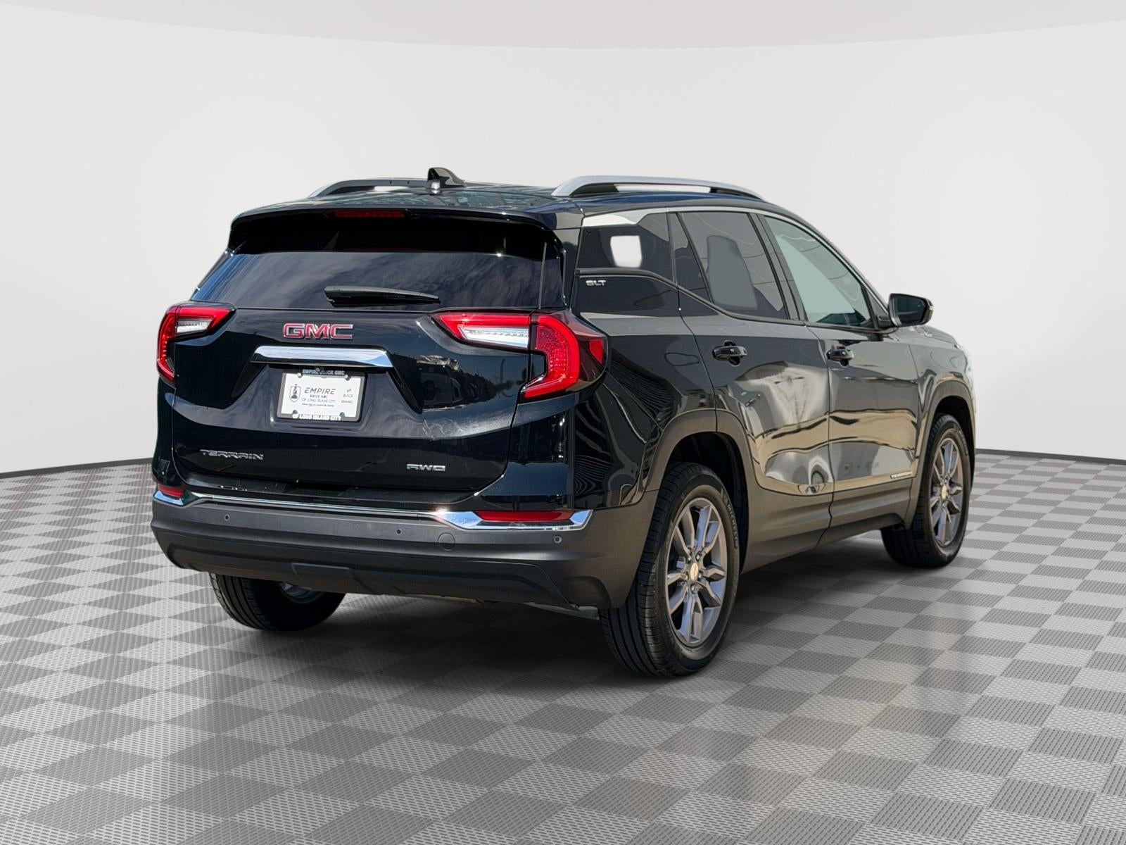 2023 GMC Terrain AWD SLT