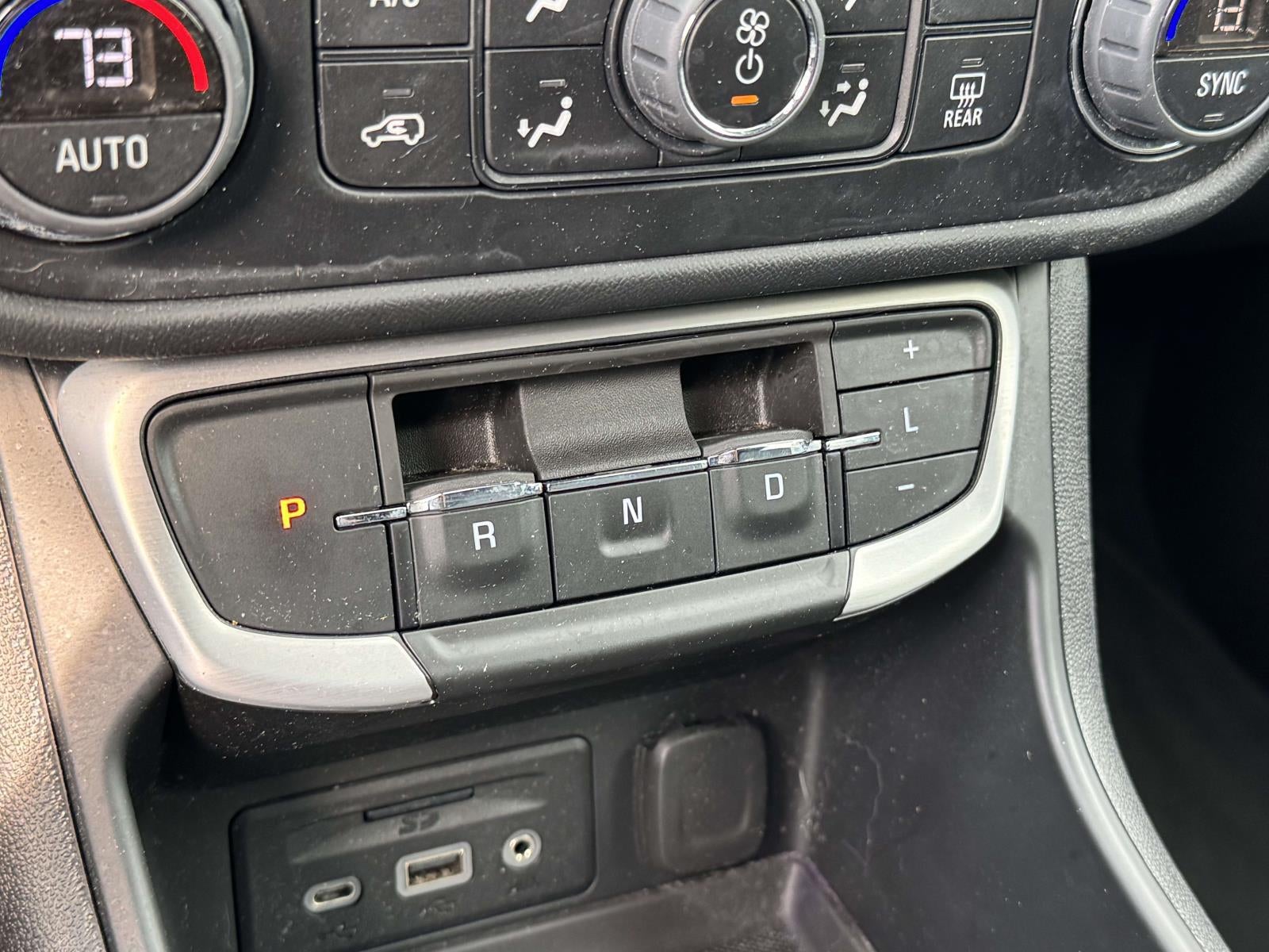 2023 GMC Terrain AWD SLT