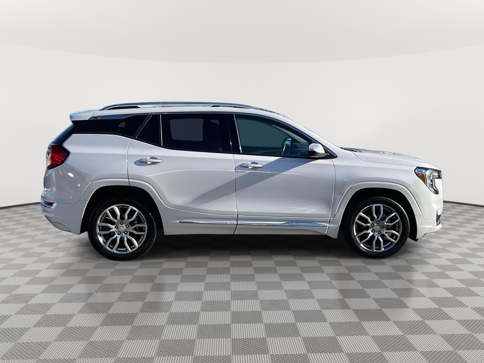 2022 GMC Terrain AWD Denali