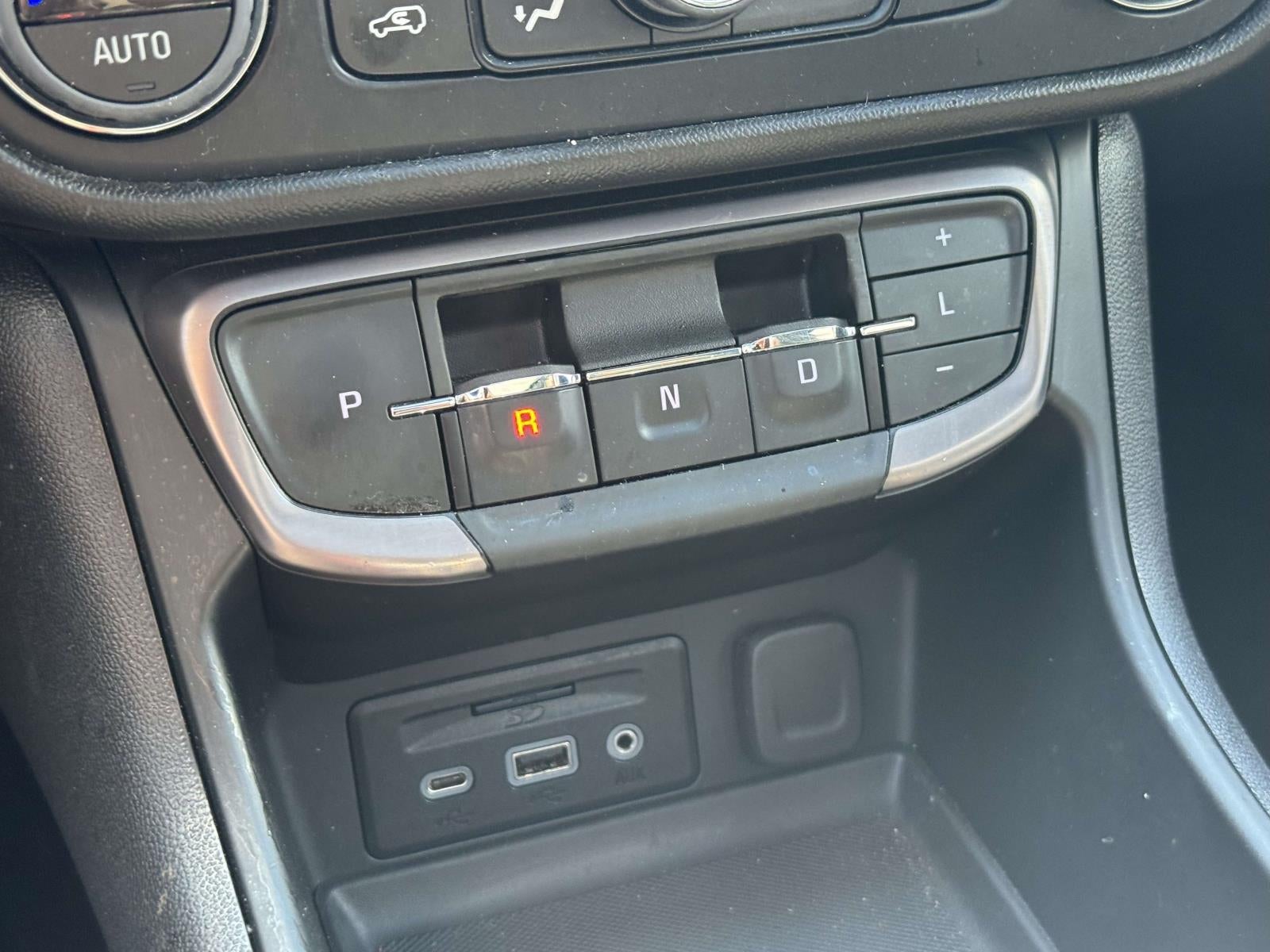 2024 GMC Terrain AWD AT4