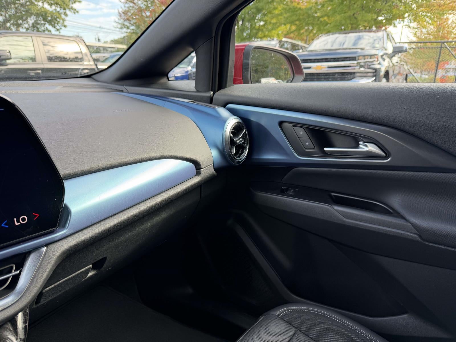 2025 Chevrolet Equinox EV LT