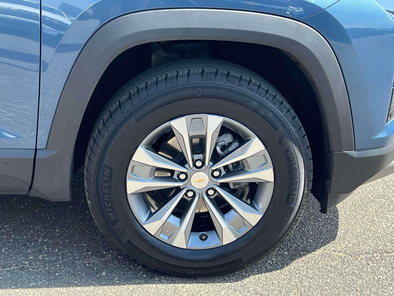 2025 Chevrolet Equinox AWD LT