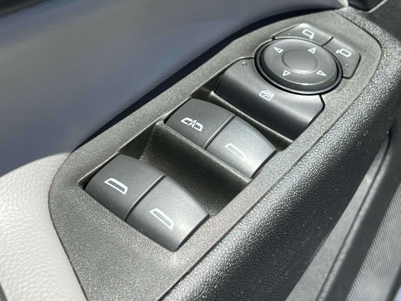 2023 Chevrolet Equinox AWD LS