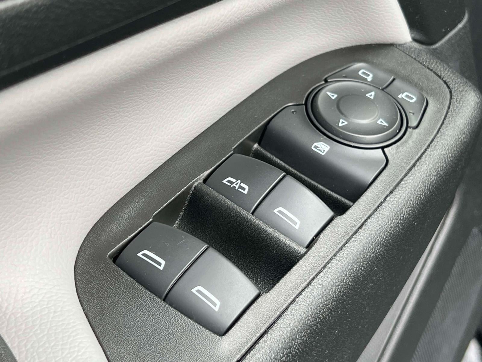 2023 Chevrolet Equinox AWD LS