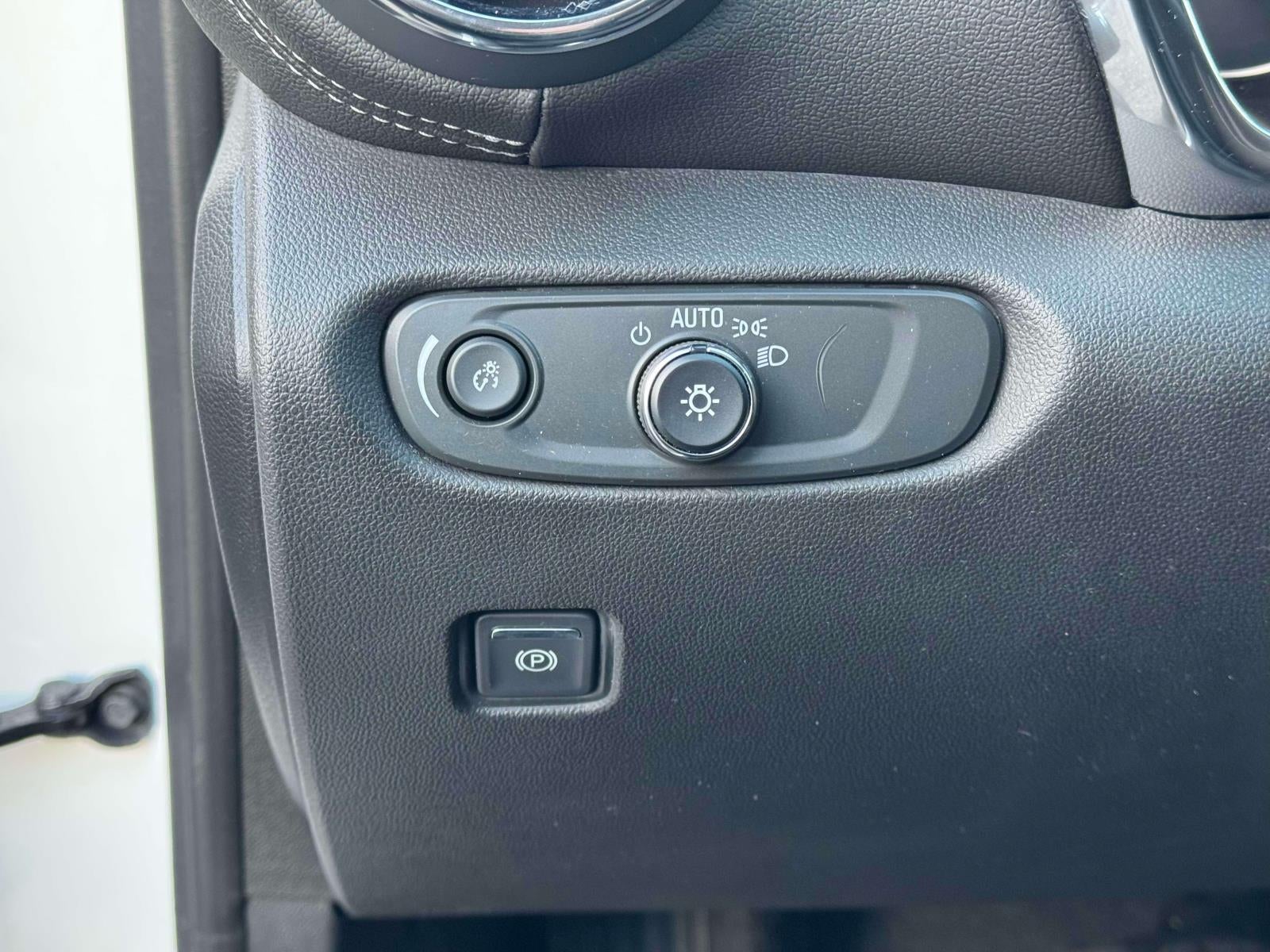 2023 Chevrolet Blazer AWD 2LT