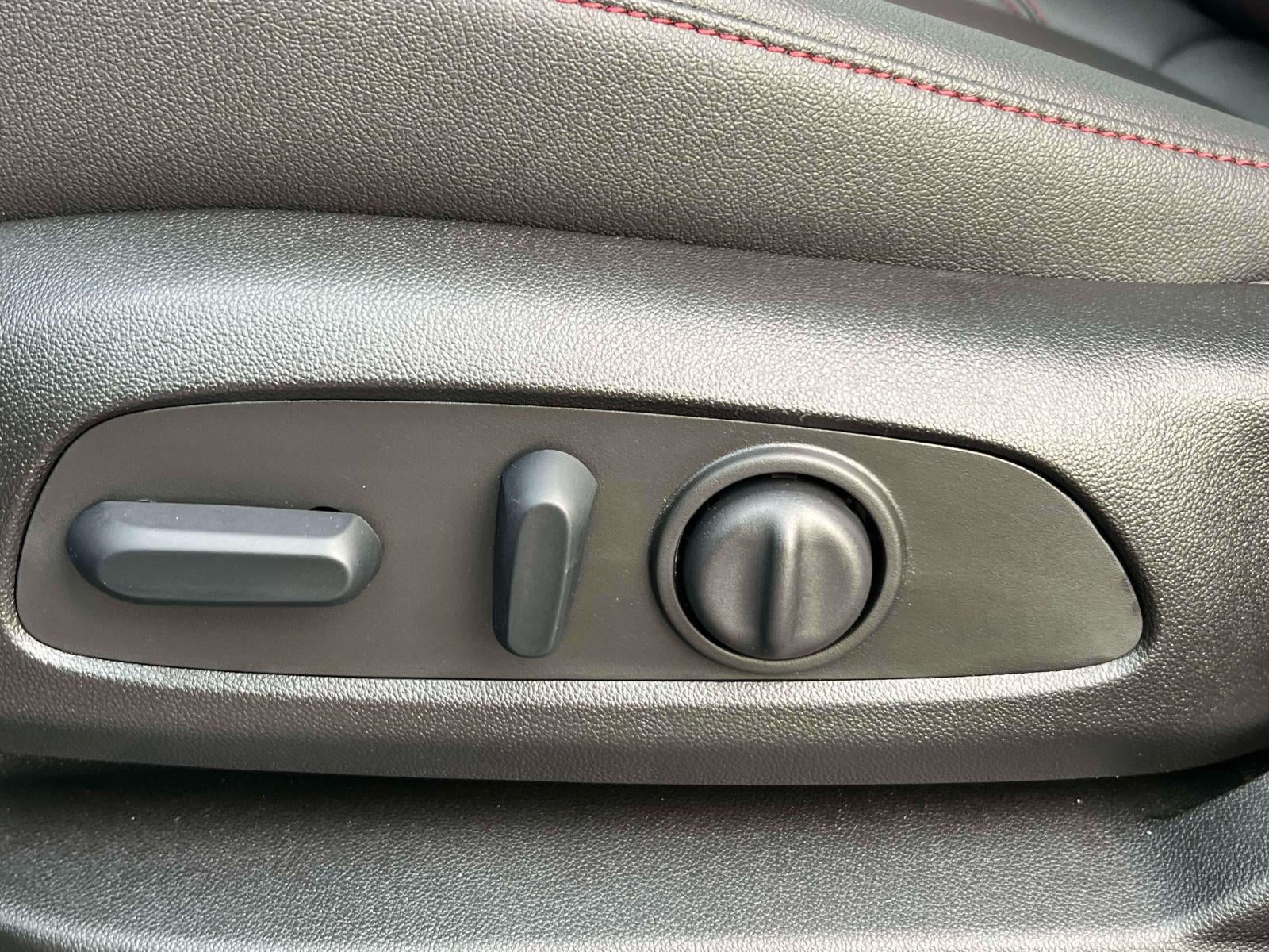 2025 Chevrolet Blazer AWD RS