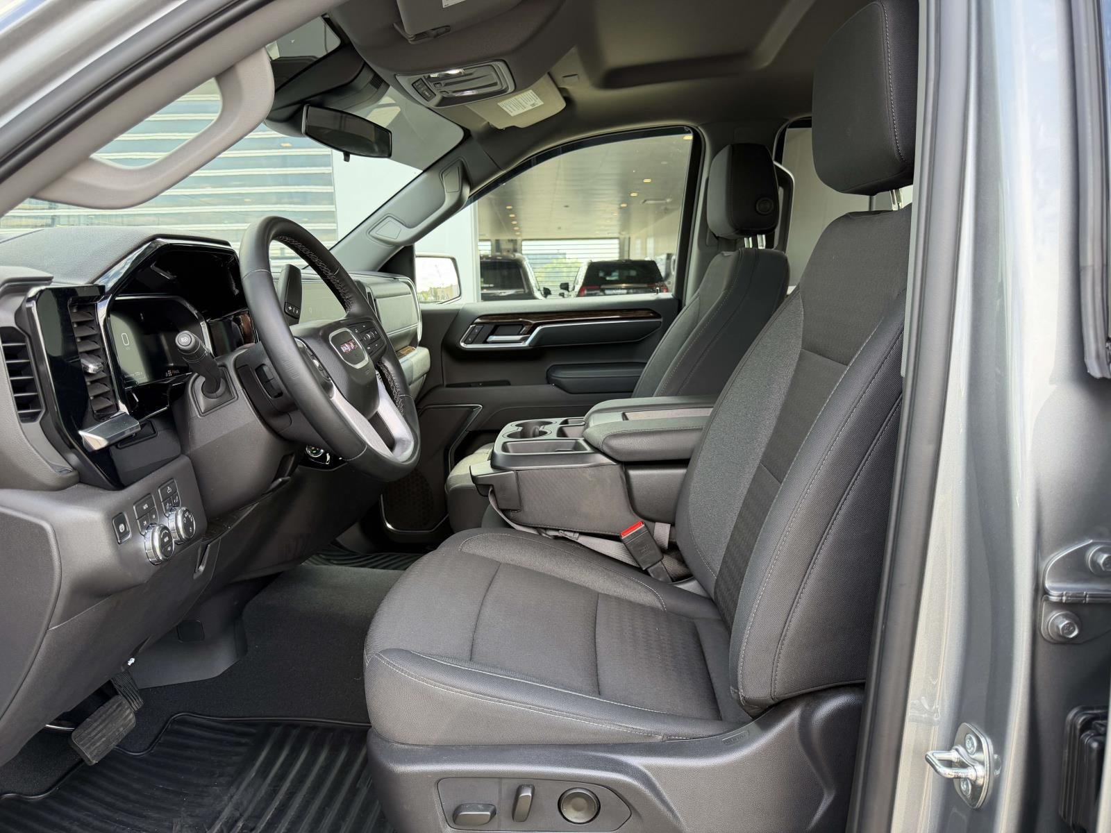2026 GMC Sierra 1500 Crew Cab, Short Bed, SLE, 4WD