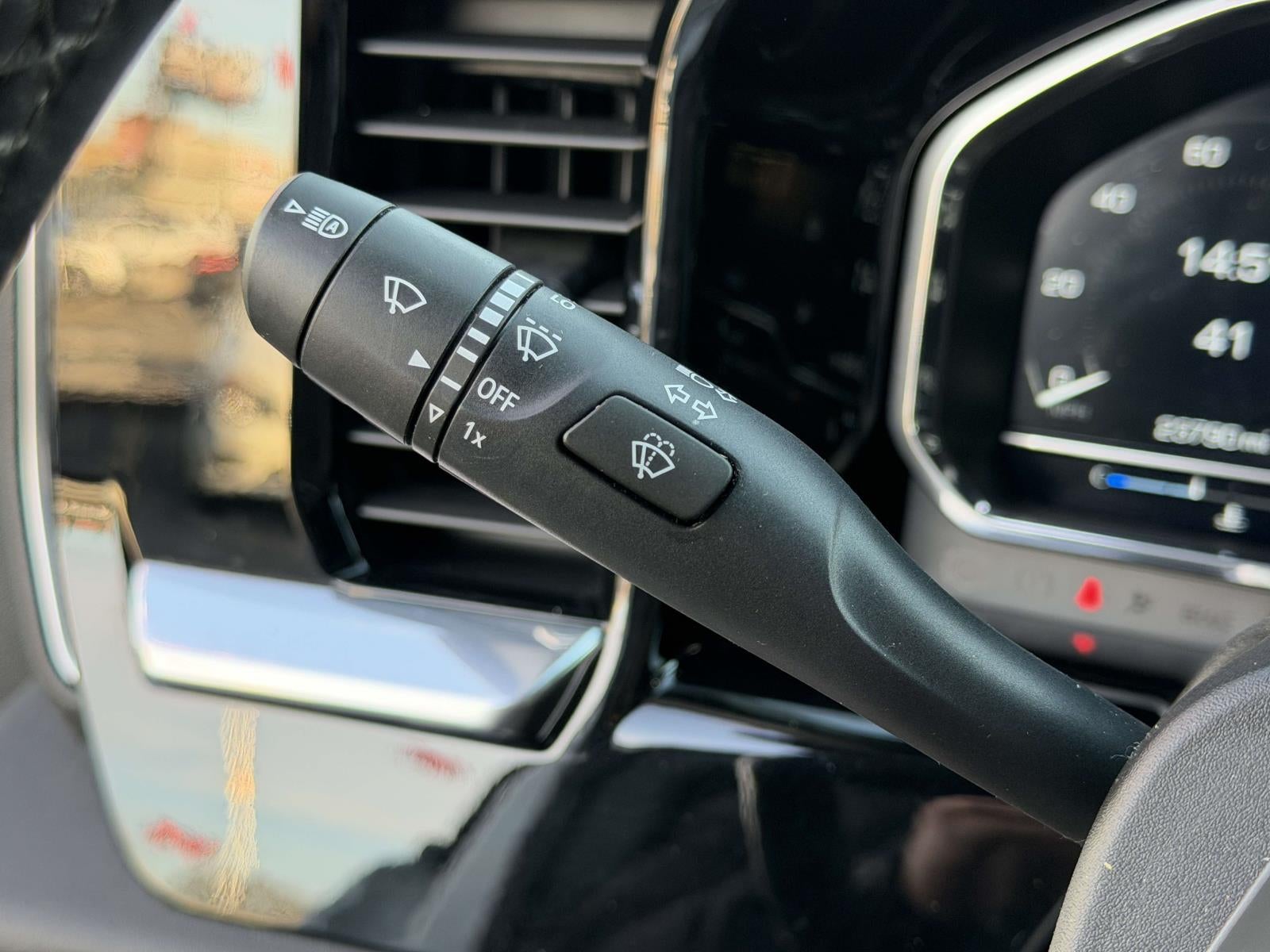 2022 GMC Sierra 1500 4WD Crew Cab Short Box Elevation