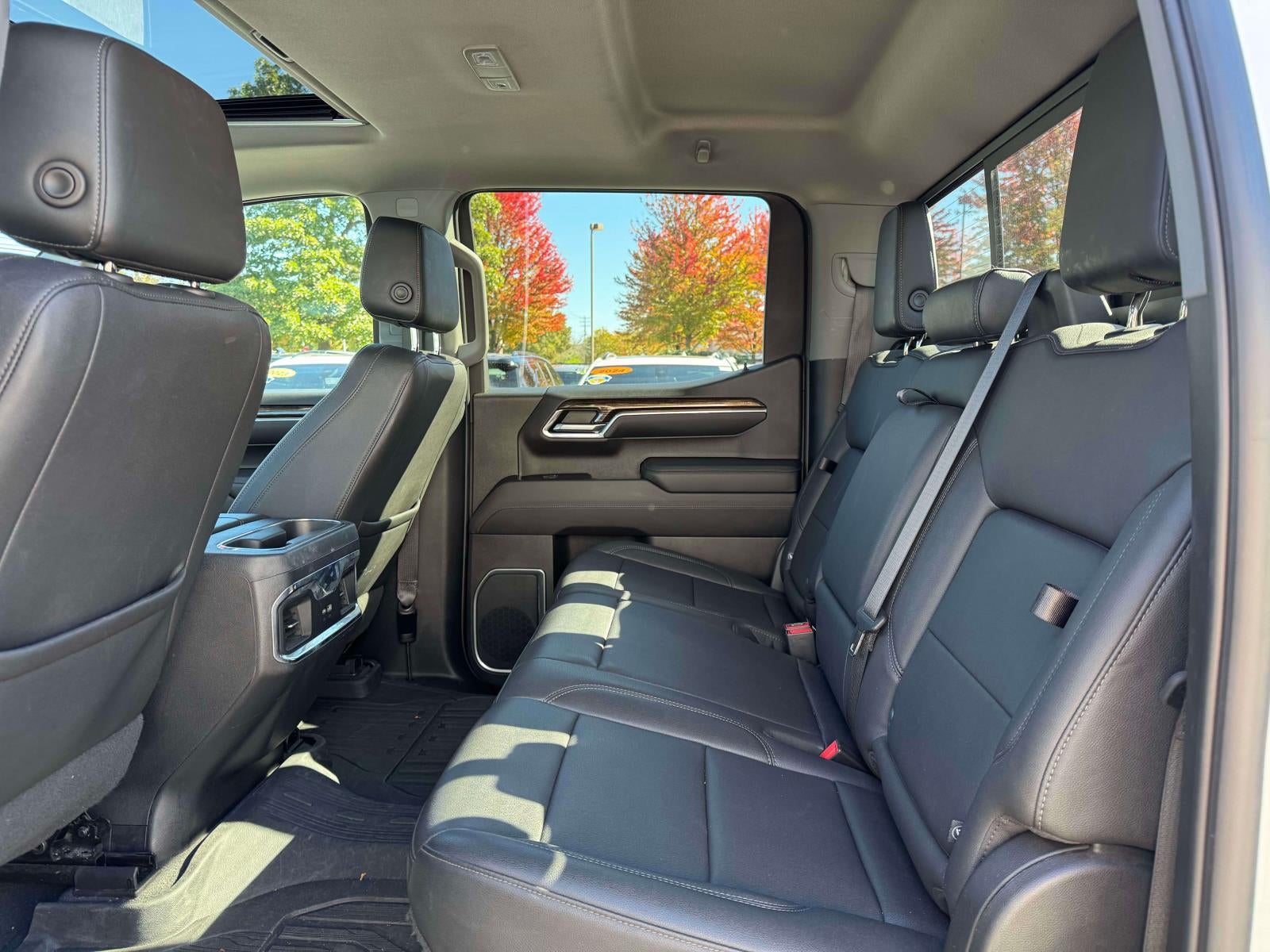 2022 GMC Sierra 1500 4WD Crew Cab Short Box Elevation