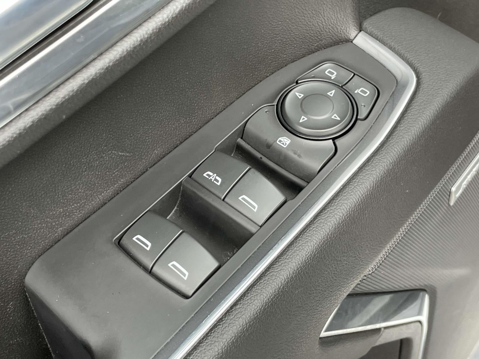 2022 GMC Sierra 1500 4WD Crew Cab Short Box Elevation