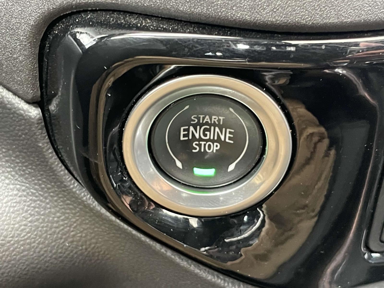 2022 GMC Sierra 1500 4WD Crew Cab Short Box Elevation