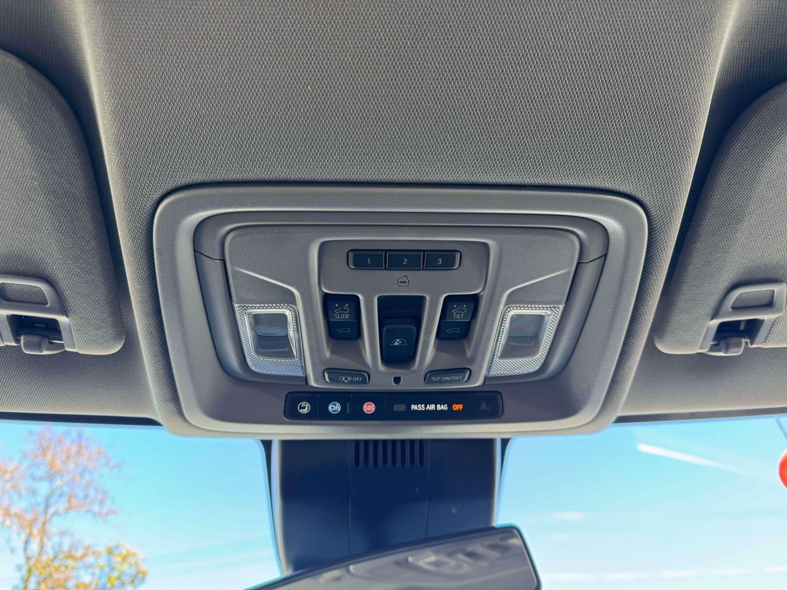 2022 GMC Sierra 1500 4WD Crew Cab Short Box Elevation
