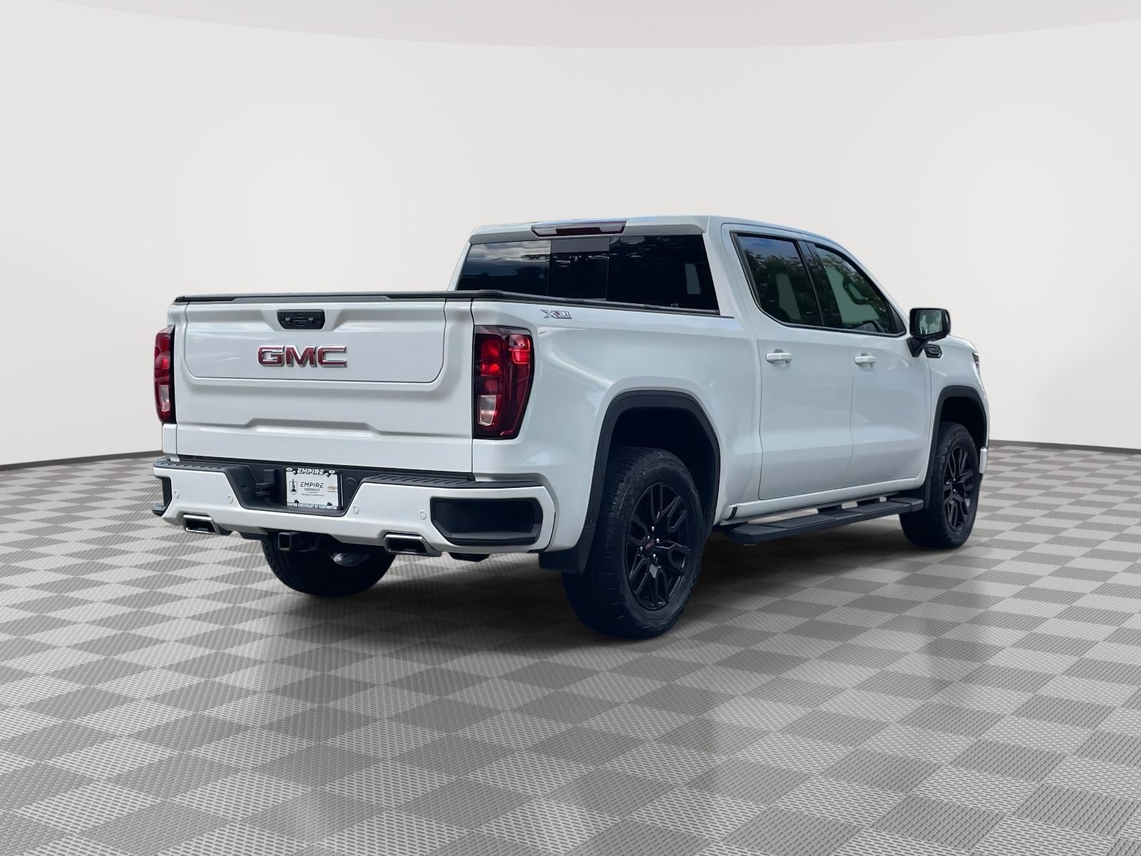 2022 GMC Sierra 1500 4WD Crew Cab Short Box Elevation