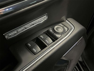 2023 GMC Sierra 1500 4WD Crew Cab Short Box Denali