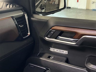 2023 GMC Sierra 1500 4WD Crew Cab Short Box Denali