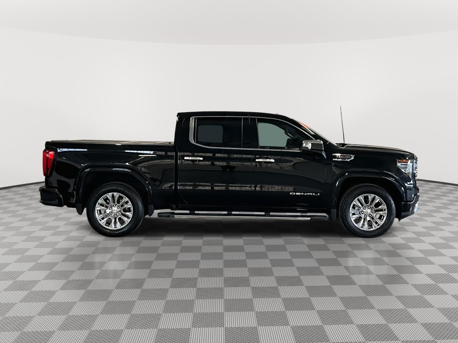 2023 GMC Sierra 1500 4WD Crew Cab Short Box Denali