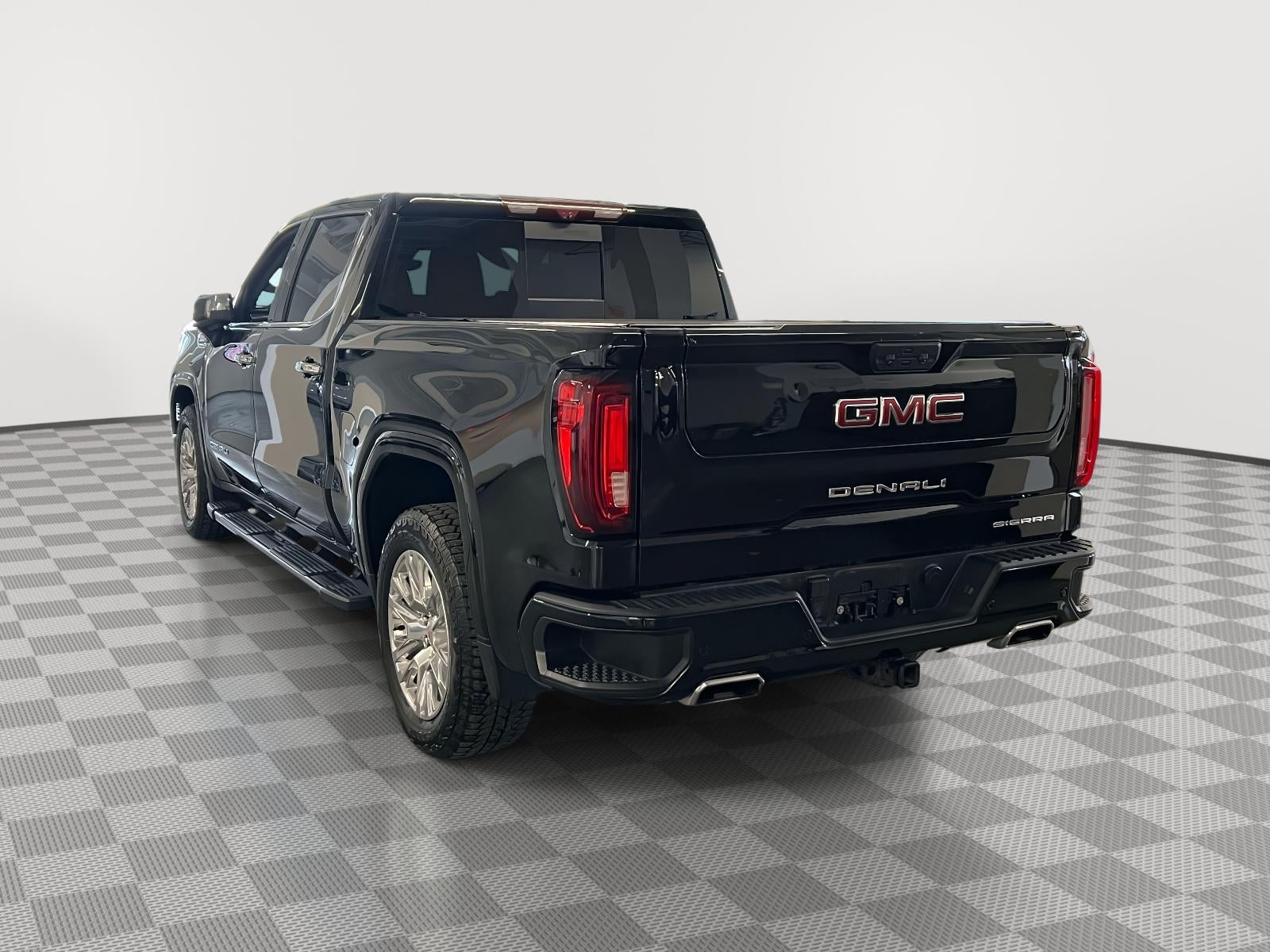 2023 GMC Sierra 1500 4WD Crew Cab Short Box Denali