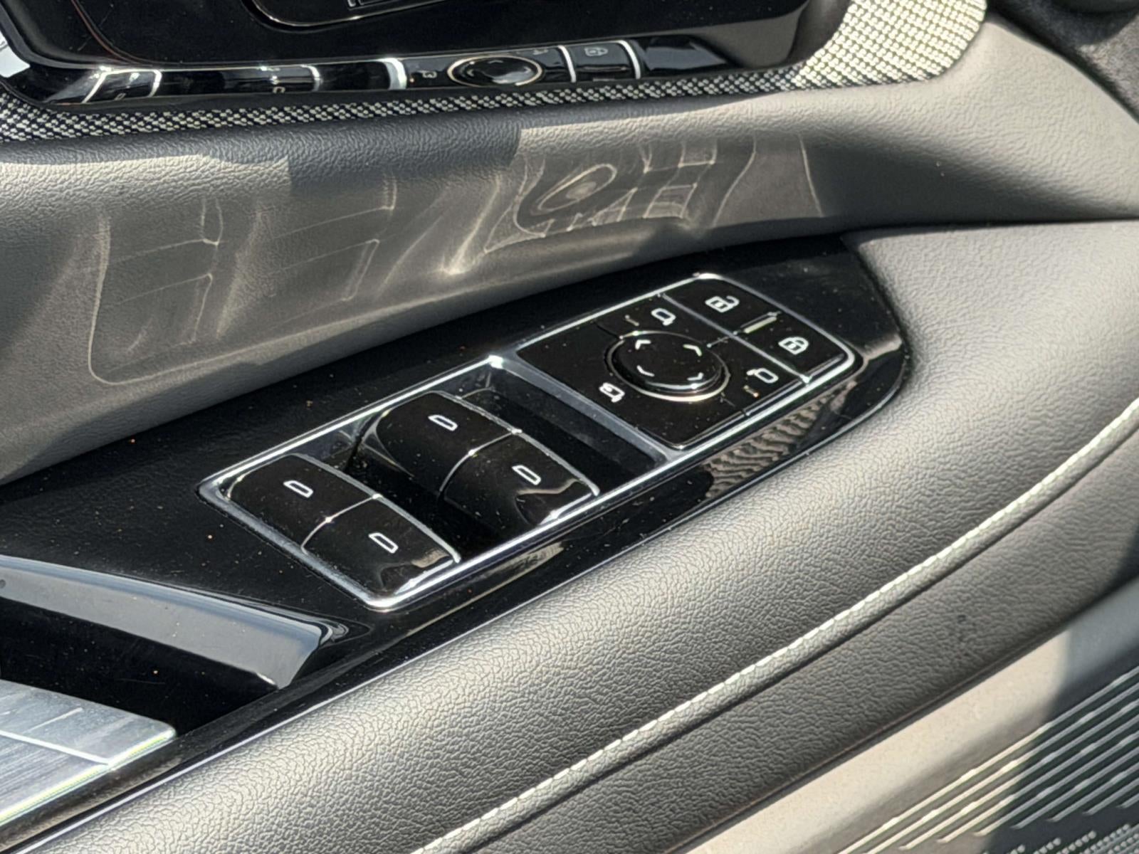 2025 Cadillac OPTIQ Luxury 1 AWD