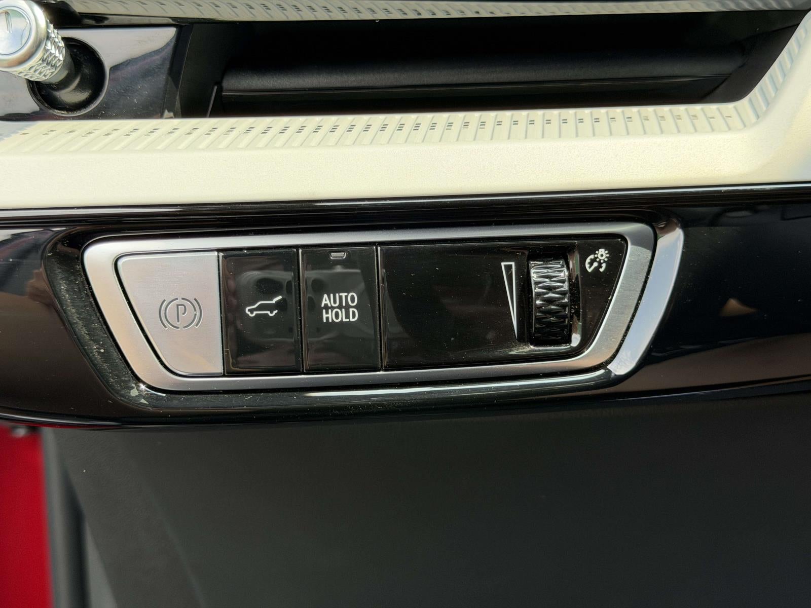2025 Cadillac OPTIQ Luxury 1 AWD