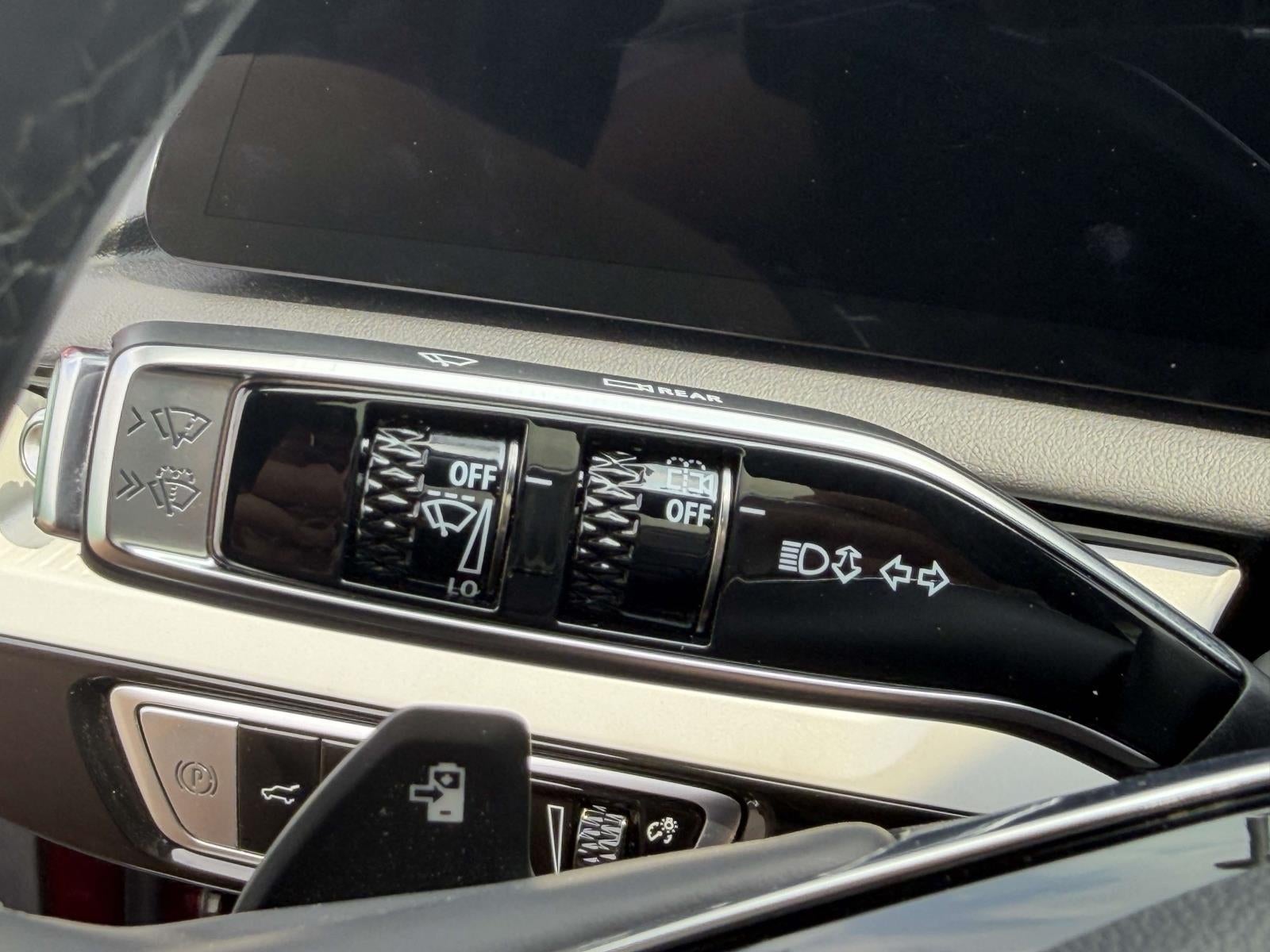 2025 Cadillac OPTIQ Luxury 1 AWD