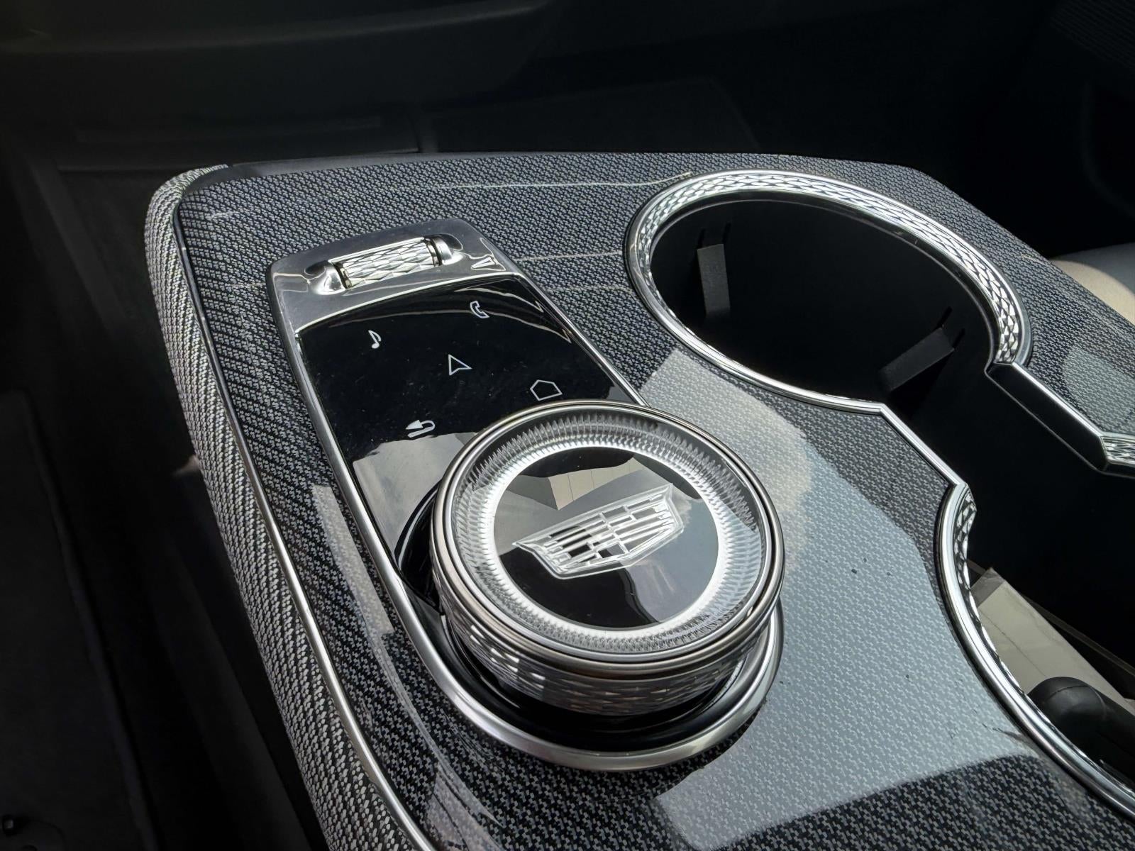 2025 Cadillac OPTIQ Luxury 1 AWD