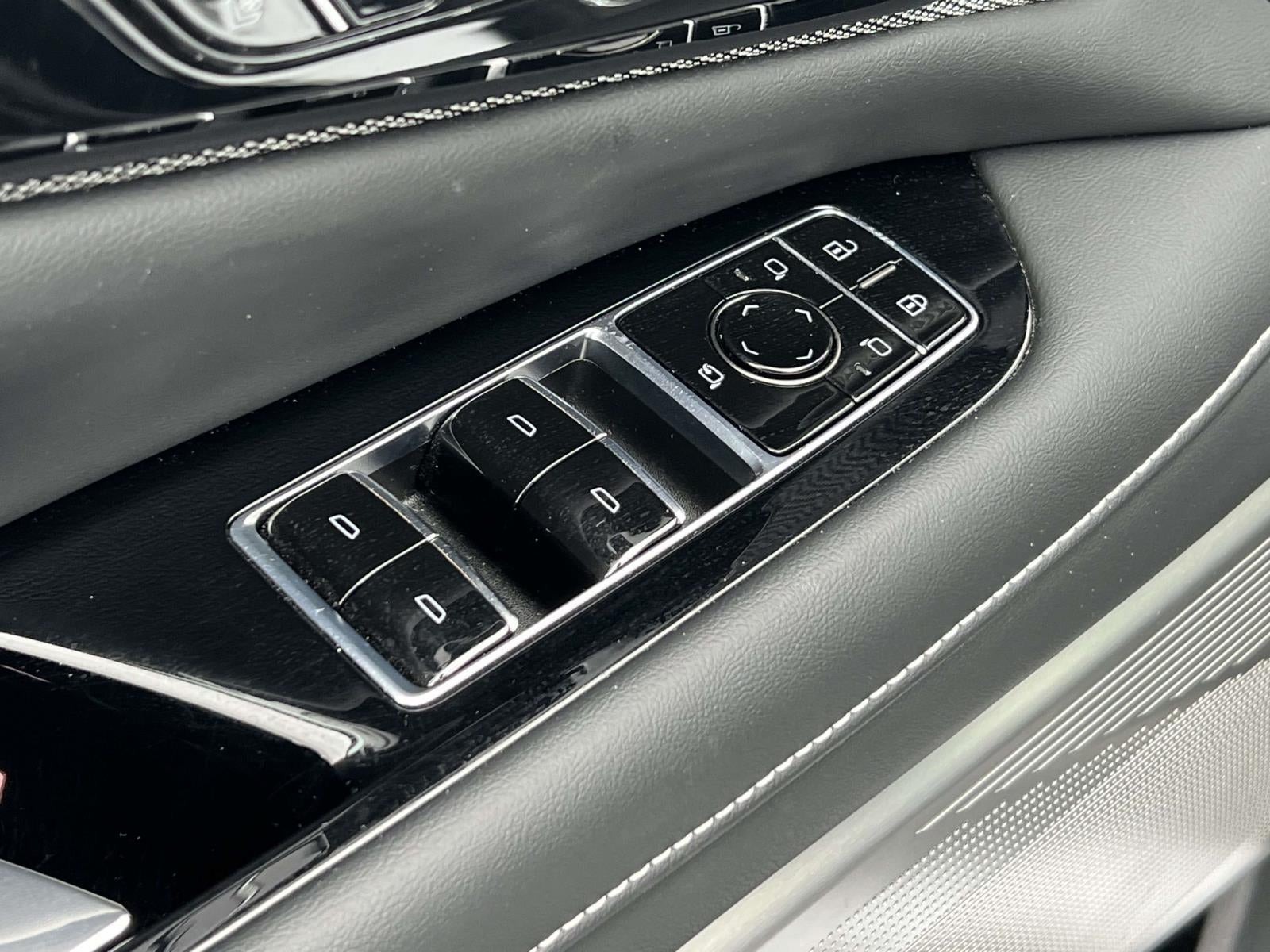 2025 Cadillac OPTIQ Sport 2 AWD