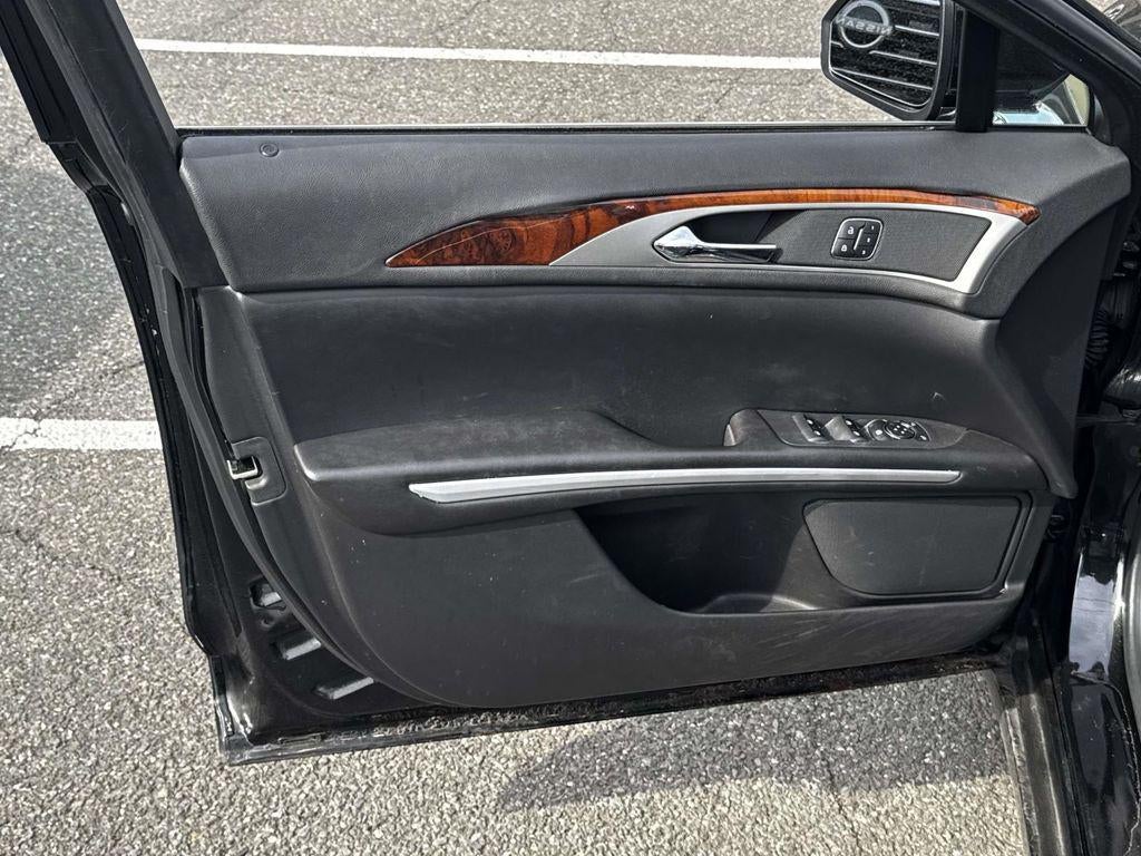 2013 Lincoln MKZ Base