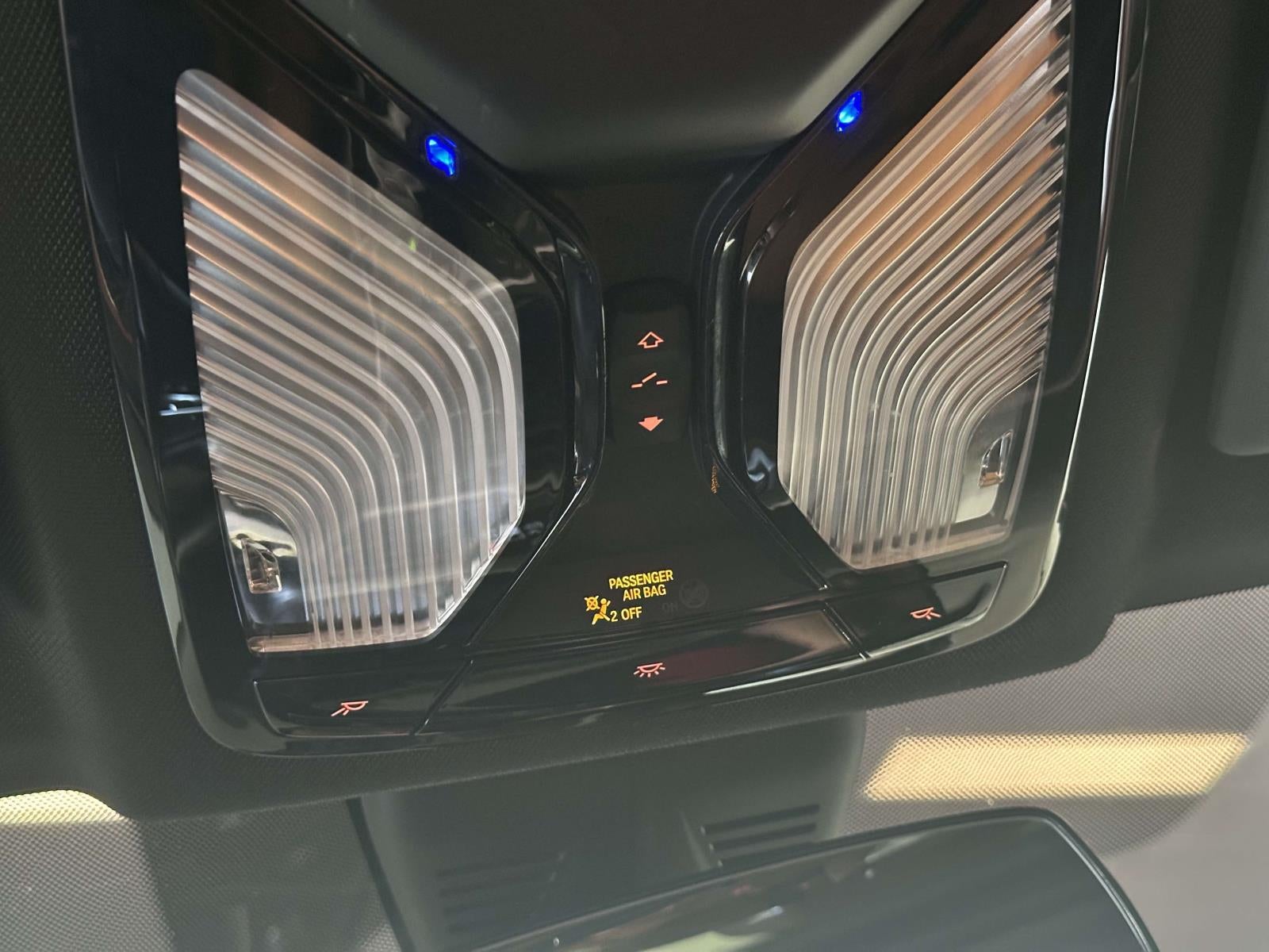 2022 BMW 330i xDrive