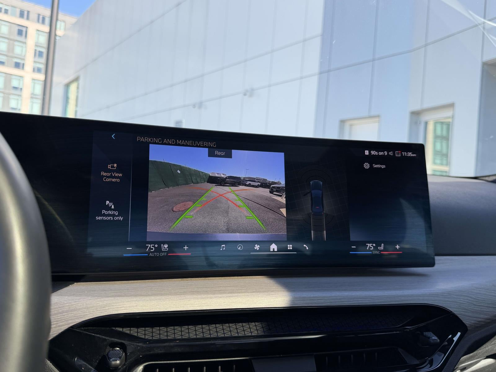 2025 BMW 330i 330i