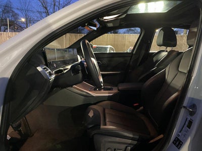 2025 BMW 330i xDrive