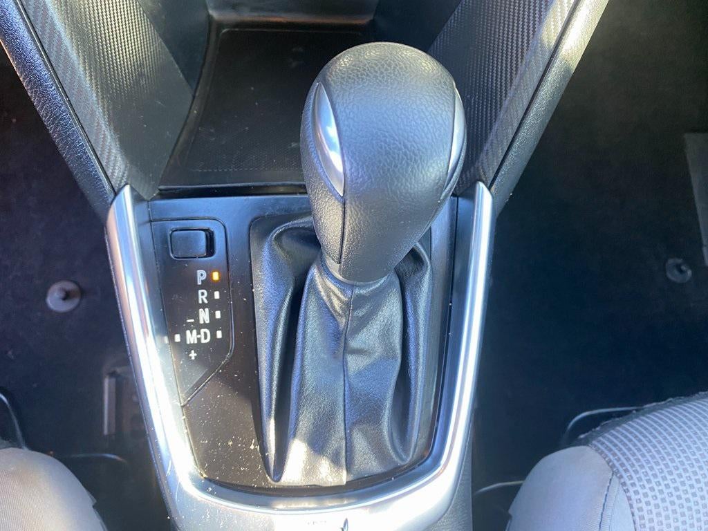 2019 Toyota Yaris Sedan LE