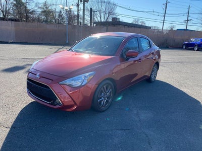2019 Toyota Yaris Sedan LE