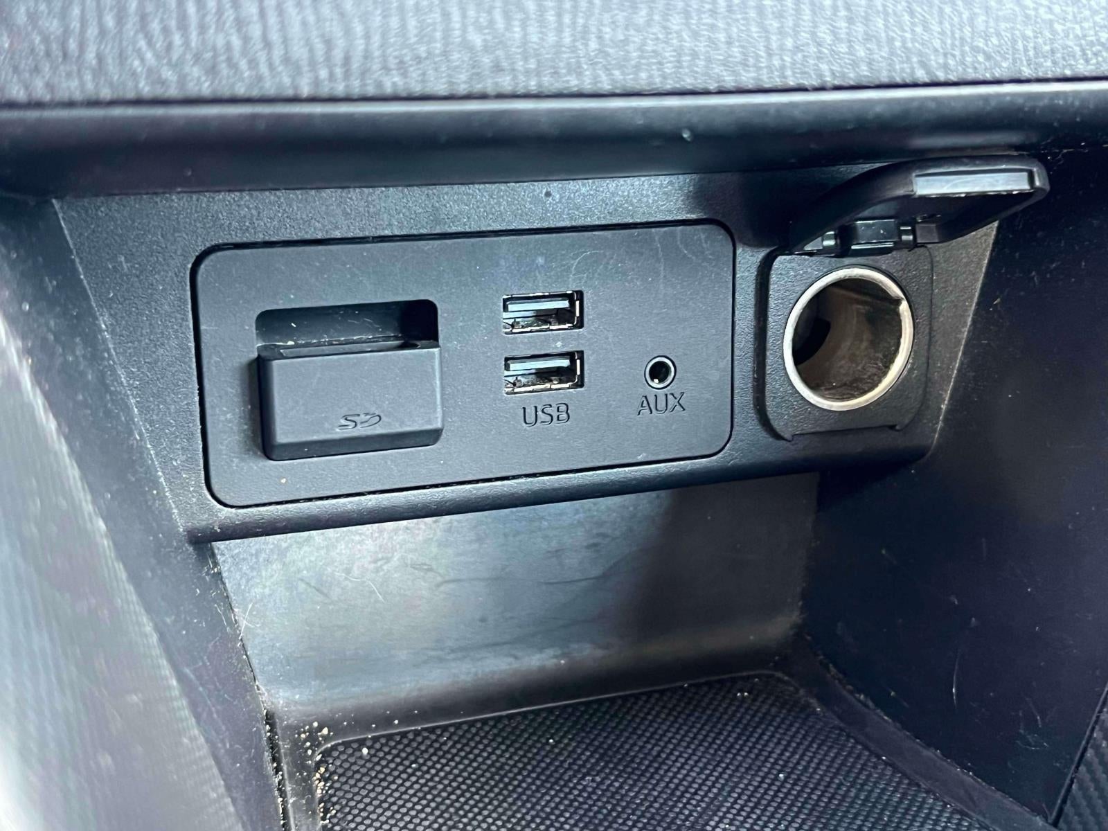 2019 Toyota Yaris L