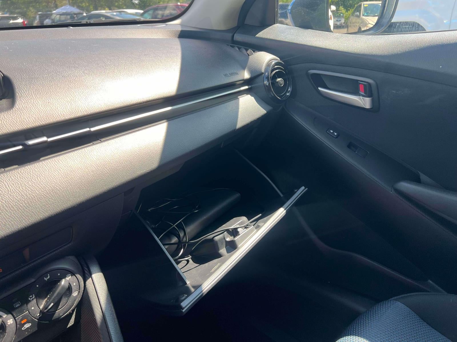 2019 Toyota Yaris L