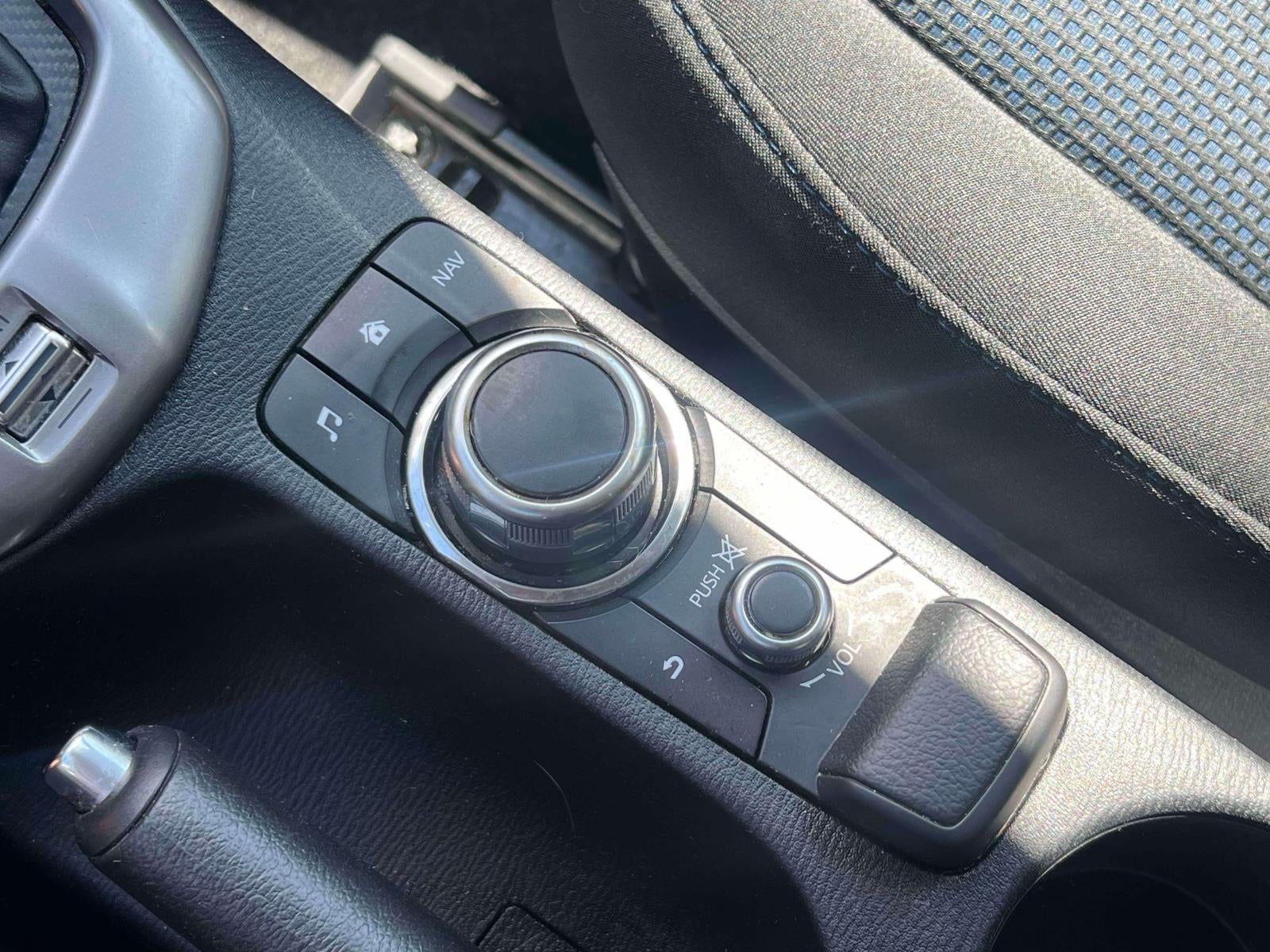 2019 Toyota Yaris L